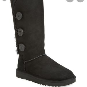 Ugg Bailey Button triplet